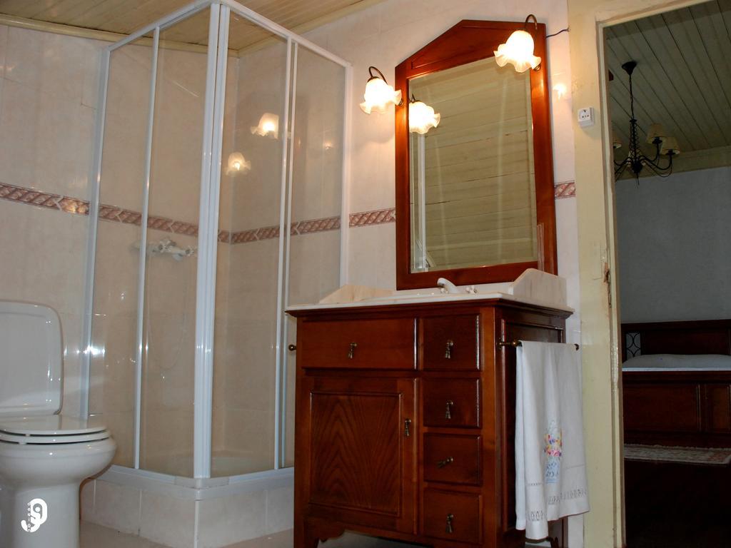 Quinta Dos Barbas Oliveira do Hospital Quarto foto